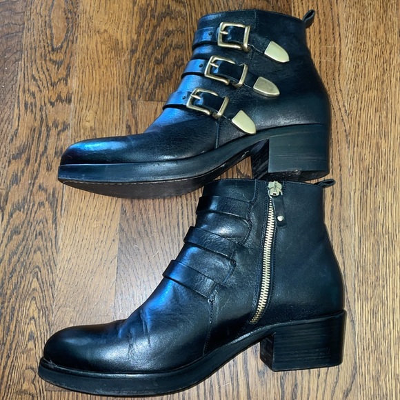 Sartori Gold buckled ankle boots - Picture 2 of 15